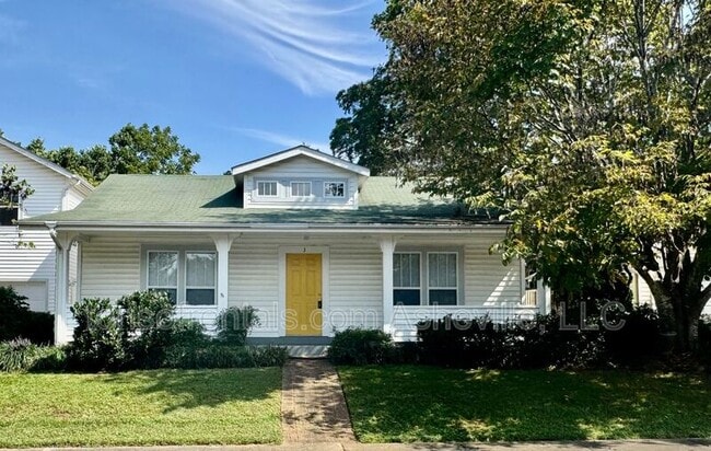 property at 3 Rosemont Ct