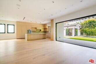 4087 Kraft Ave in Los Angeles, CA - Building Photo - Building Photo