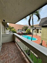 9370 SW 87th Ave in Miami, FL - Building Photo - Building Photo