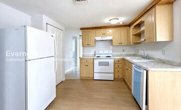 1535 Toledo St in Holiday, FL - Building Photo - Building Photo