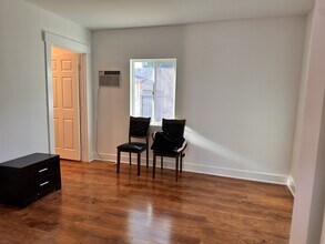 7231 Vanalden Ave, Unit 7231 Vanalden in Reseda, CA - Building Photo - Building Photo