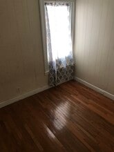 82 Dickerman St, Unit 1 in New Haven, CT - Foto de edificio - Building Photo