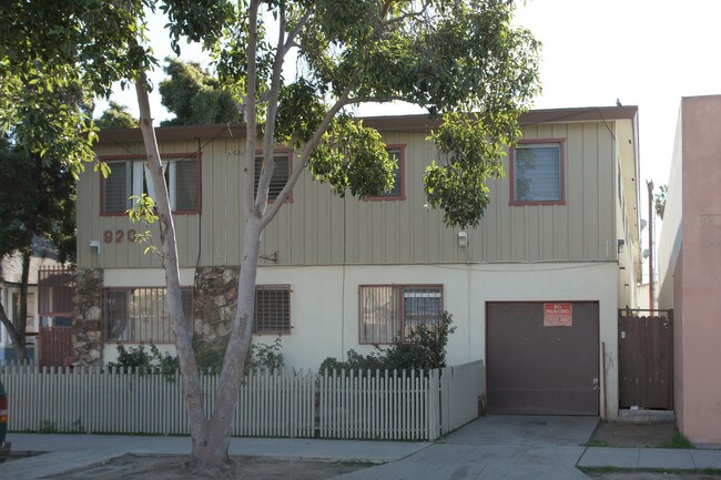 St. Anthony Apartments (por) in Long Beach, CA - Building Photo - Building Photo