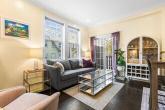 170 W Fifth St in Boston, MA - Building Photo - Building Photo