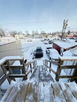 121 W Plymouth St in Bremen, IN - Building Photo