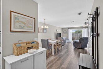 9425 S Ocean Dr in Jensen Beach, FL - Building Photo - Building Photo