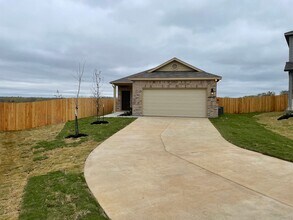 13042 Candace Wy in Saint Hedwig, TX - Building Photo - Building Photo