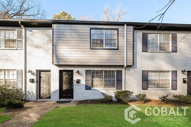 White Oak Townhomes in Decatur, GA - Building Photo - Building Photo