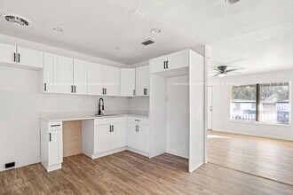 1203 Carthage Dr in Jacksonville, FL - Building Photo - Building Photo