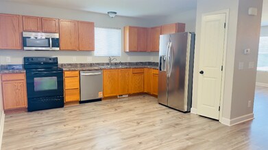 19404 X St in Omaha, NE - Building Photo - Building Photo