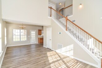 612 Mable Dr in La Vergne, TN - Building Photo - Building Photo