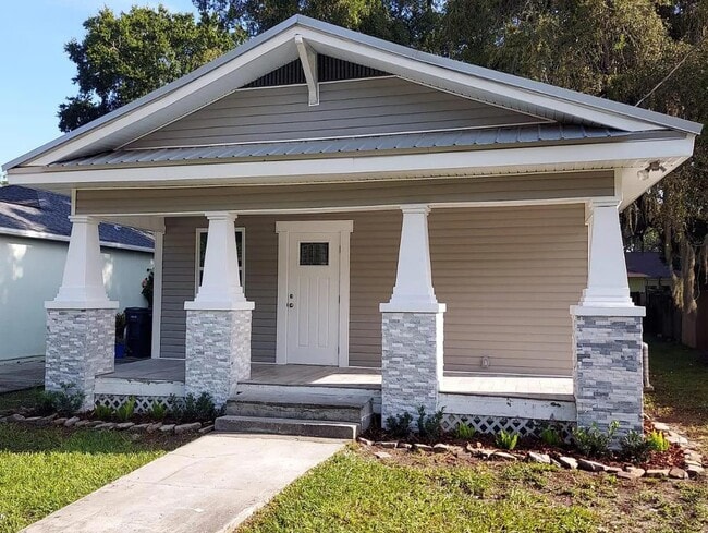 1804 E Louisiana Ave, Unit Duplex in Tampa, FL - Foto de edificio - Building Photo