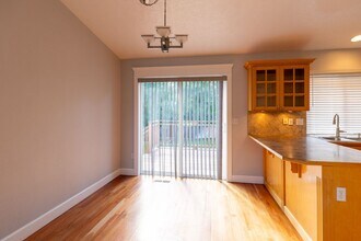 7319 N Perry St in Spokane, WA - Building Photo - Building Photo