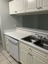 909 Litchfield Way in Wilmington, NC - Building Photo - Building Photo