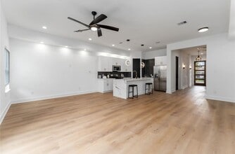 4121 Shelby Cir in Houston, TX - Building Photo - Building Photo