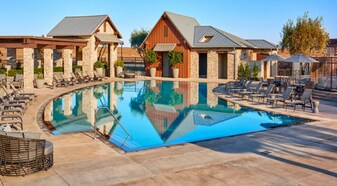 295 Timberline Way in Madera, CA - Building Photo