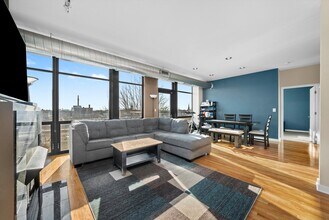 1001 W 15th St in Chicago, IL - Building Photo - Building Photo