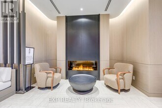 4015 The Exchange in Mississauga, ON - Building Photo - Building Photo