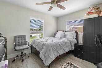 6390 Kimberly Blvd, Unit 6390 in North Lauderdale, FL - Foto de edificio - Building Photo