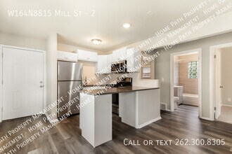 W164N8815 Mill St in Menomonee Falls, WI - Building Photo - Building Photo