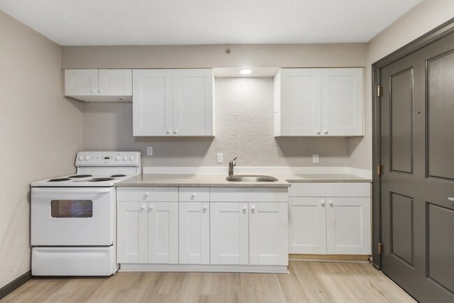 property at 403 Garfield St S