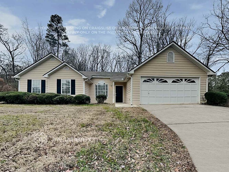 5915 Shadewater Dr in Cumming, GA - Building Photo