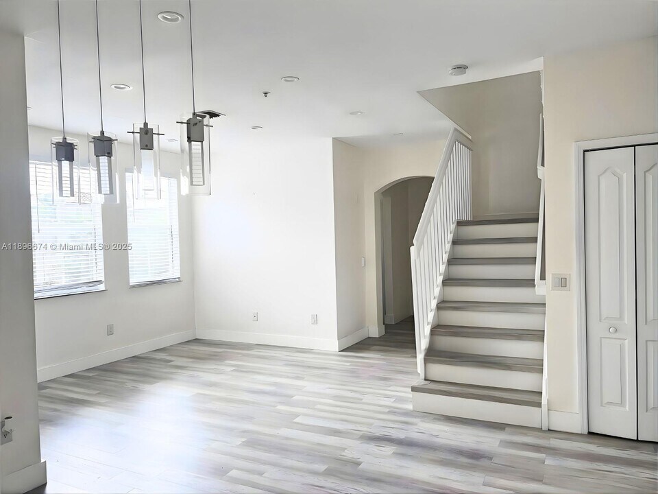 4415 SW 160th Ave in Miramar, FL - Building Photo