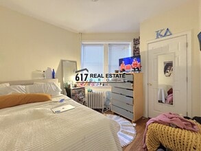 56 Egmont St in Brookline, MA - Foto de edificio - Building Photo