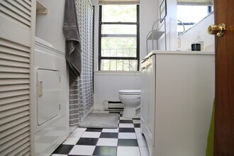 76 E Brookline St in Boston, MA - Building Photo - Building Photo