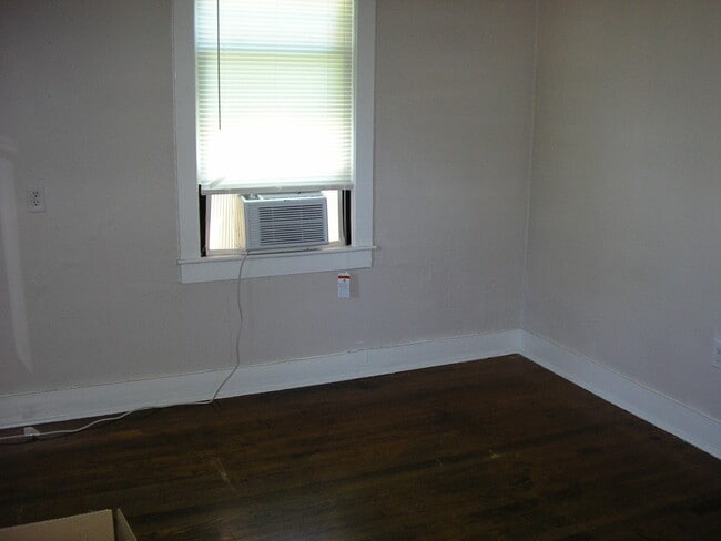 1635 Sharon Dr in Bowling Green, KY - Building Photo - Building Photo