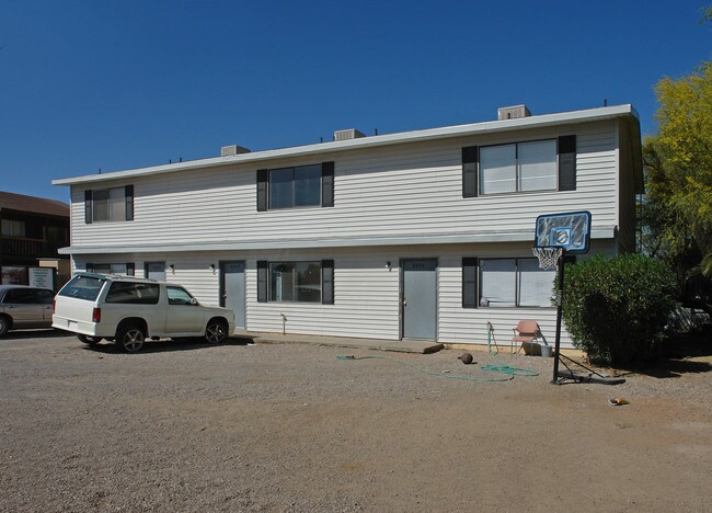 2255 N Ralph Ave in Tucson, AZ - Foto de edificio - Building Photo