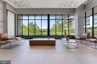 1761 Old Meadow Rd in McLean, VA - Building Photo - Building Photo