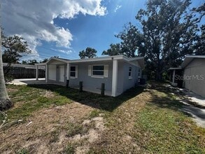 4231 Biloxi Dr in New Port Richey, FL - Building Photo - Building Photo