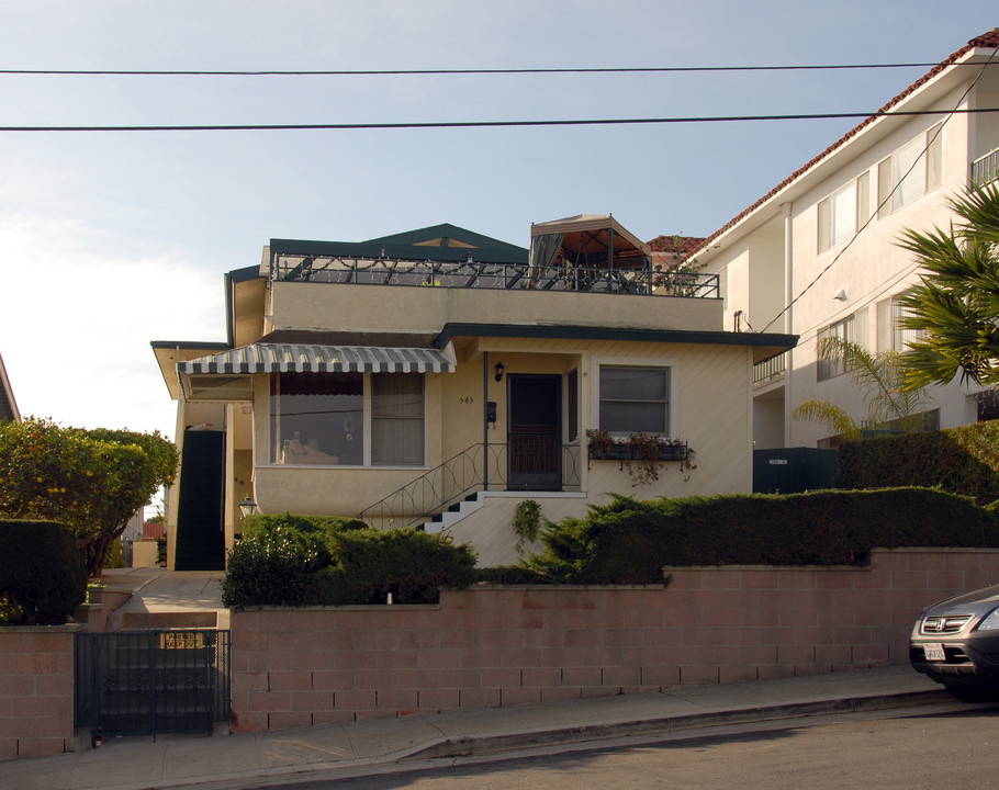 545-551 W 36th in San Pedro, CA - Foto de edificio