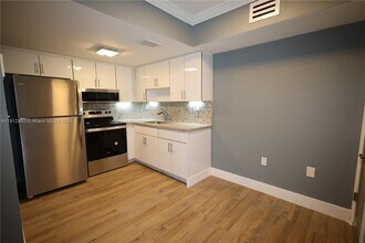 636 NE 63rd St in Miami, FL - Building Photo - Building Photo