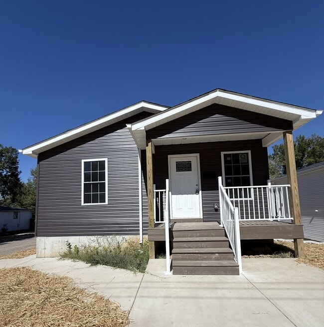 property at 531 E Vine St