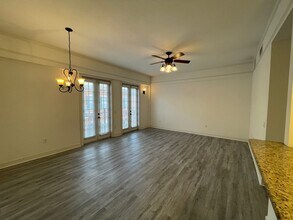 325 NW 14th St in Gainesville, FL - Building Photo - Building Photo