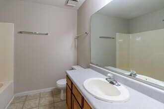 3501-3503-3503 Marquis Ct in Columbia, MO - Building Photo - Building Photo