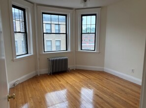 2 Sutherland Rd, Unit 31 in Boston, MA - Building Photo - Building Photo