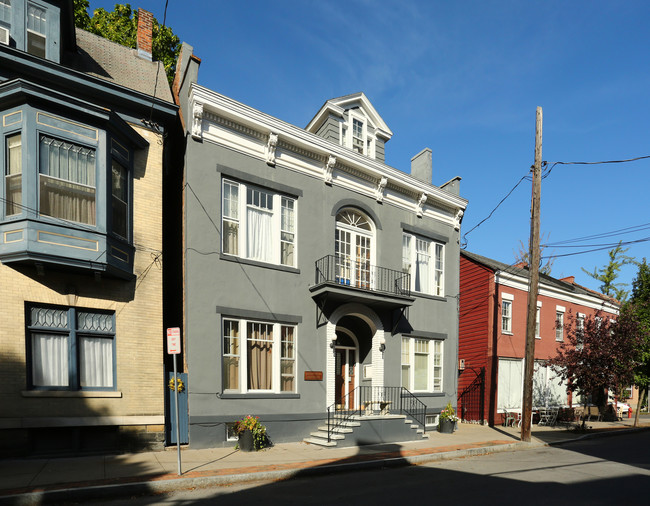 33 N Ferry St in Schenectady, NY - Building Photo - Building Photo