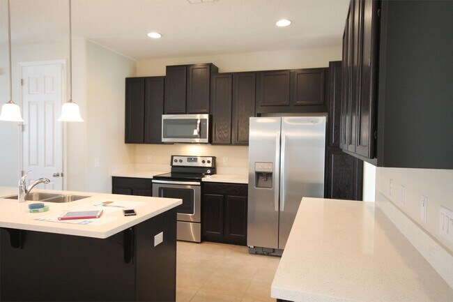 11963 Vermillion Ave in Windermere, FL - Foto de edificio - Building Photo
