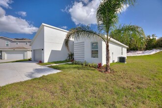 53 Redwood Ct in Poinciana, FL - Building Photo - Building Photo