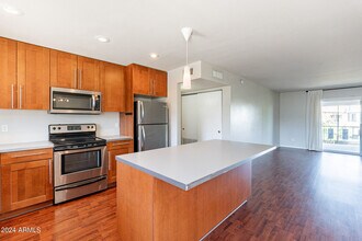 1630 E Georgia Ave in Phoenix, AZ - Foto de edificio - Building Photo
