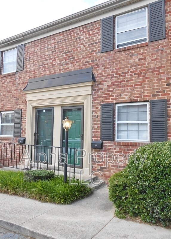 property at 2530 E North St