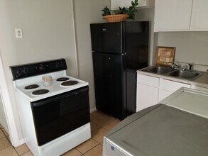 66 Chester Ave SE in Atlanta, GA - Building Photo - Building Photo