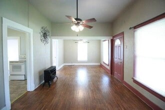 128 S School St in Goodman, MO - Building Photo - Building Photo