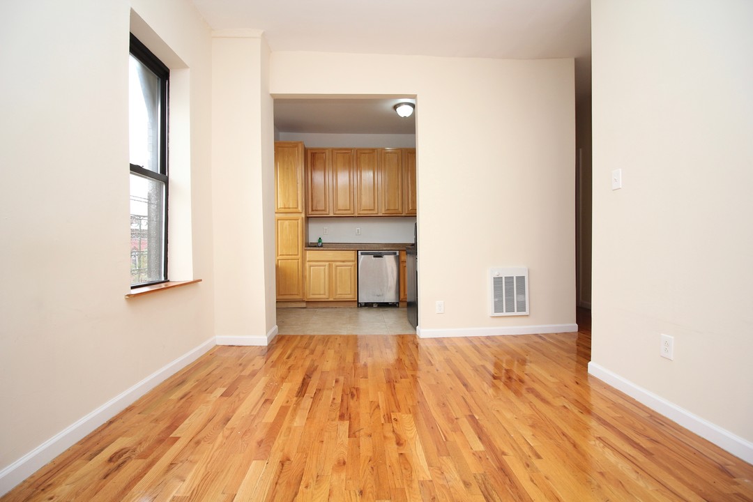 173 Bleecker St in Brooklyn, NY - Building Photo