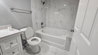 1902 Mc Millan St in Jacksonville, FL - Building Photo - Building Photo