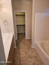 13217 W Mauna Loa Ln in Surprise, AZ - Building Photo - Building Photo