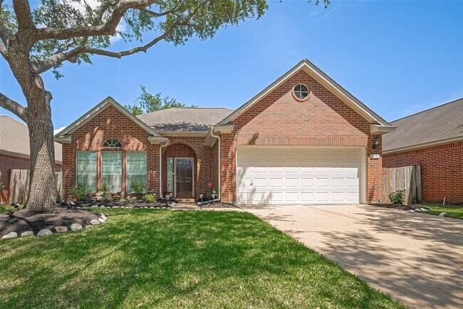 property at 115 Lissa Ln